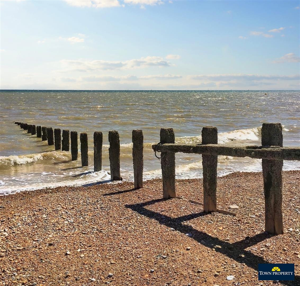 Property Details for Seaville Drive Pevensey Bay East Sussex BN24 6AZ